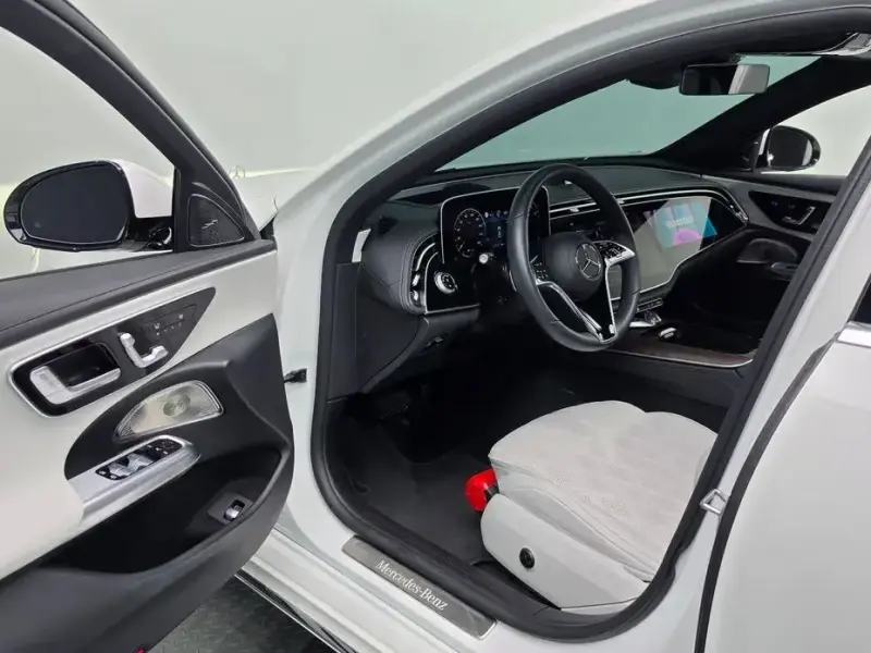 2025 Mercedes-Benz E-Класс с пробегом 21 371 км