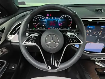 2025 Mercedes-Benz E-Класс с пробегом 21 371 км