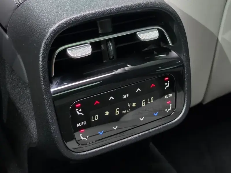 2025 Mercedes-Benz E-Класс с пробегом 21 371 км