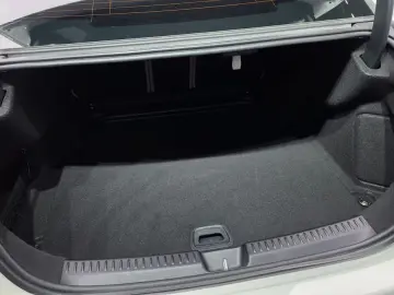 2025 Mercedes-Benz E-Класс с пробегом 21 371 км