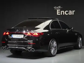 2025 Mercedes-Benz E-Класс с пробегом 5 600 км