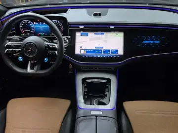 2025 Mercedes-Benz E-Класс с пробегом 5 600 км