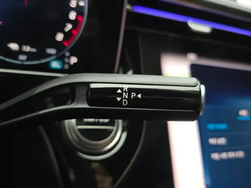 2025 Mercedes-Benz E-Класс с пробегом 5 600 км