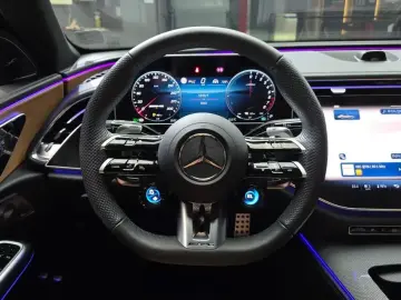 2025 Mercedes-Benz E-Класс с пробегом 5 600 км