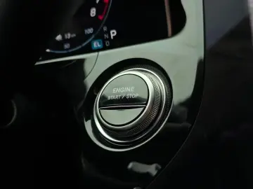 2025 Mercedes-Benz E-Класс с пробегом 5 600 км