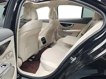 2025 Mercedes-Benz E-Класс с пробегом 6 979 км