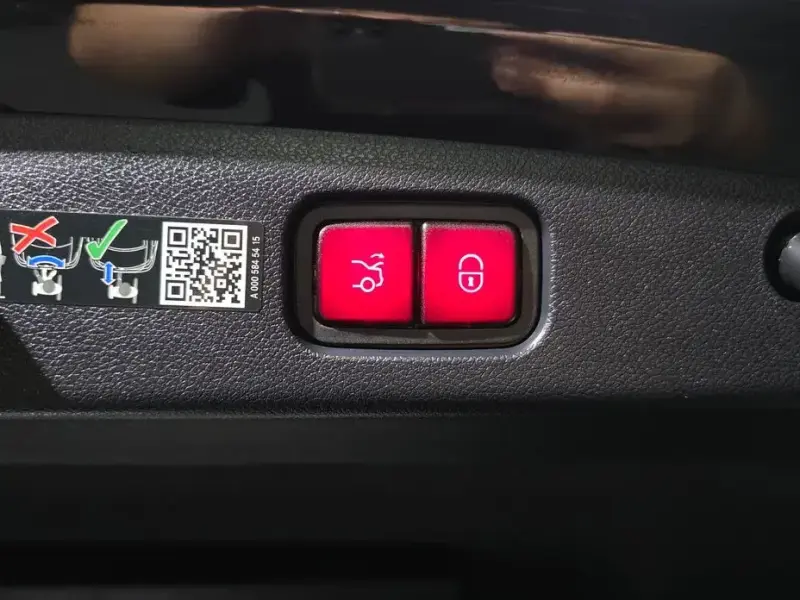 2025 Mercedes-Benz E-Класс с пробегом 5 600 км