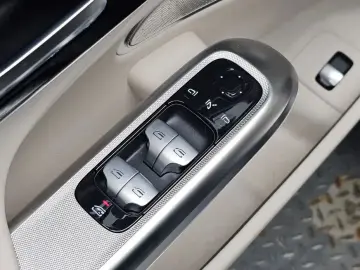 2025 Mercedes-Benz E-Класс с пробегом 6 979 км