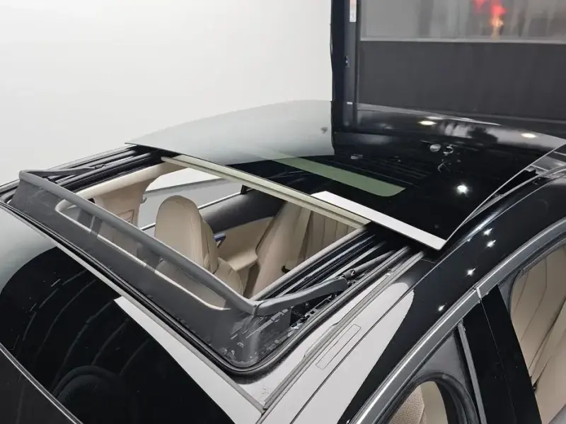 2025 Mercedes-Benz E-Класс с пробегом 6 979 км