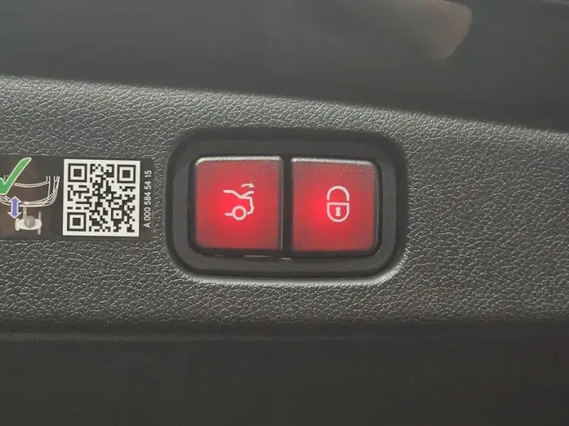 2025 Mercedes-Benz E-Класс с пробегом 6 979 км