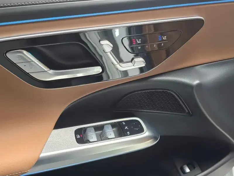 2025 Mercedes-Benz E-Класс с пробегом 1 817 км