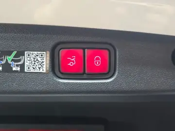 2025 Mercedes-Benz E-Класс с пробегом 1 817 км