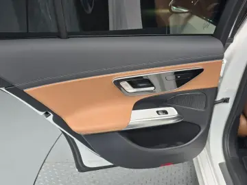 2025 Mercedes-Benz E-Класс с пробегом 1 817 км