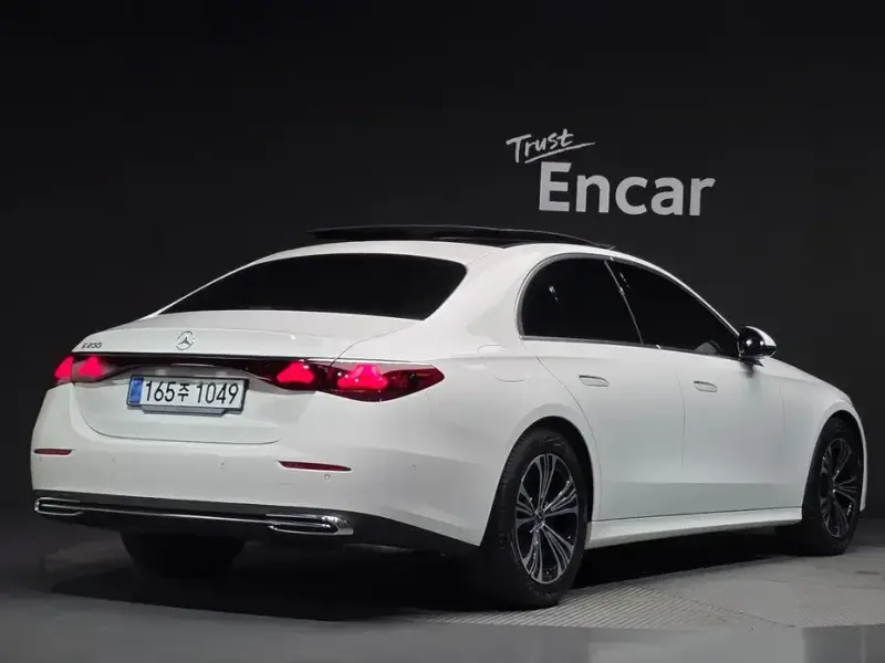 2025 Mercedes-Benz E-Класс с пробегом 1 671 км