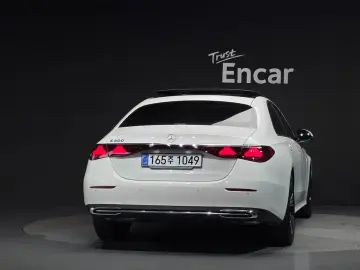2025 Mercedes-Benz E-Класс с пробегом 1 671 км