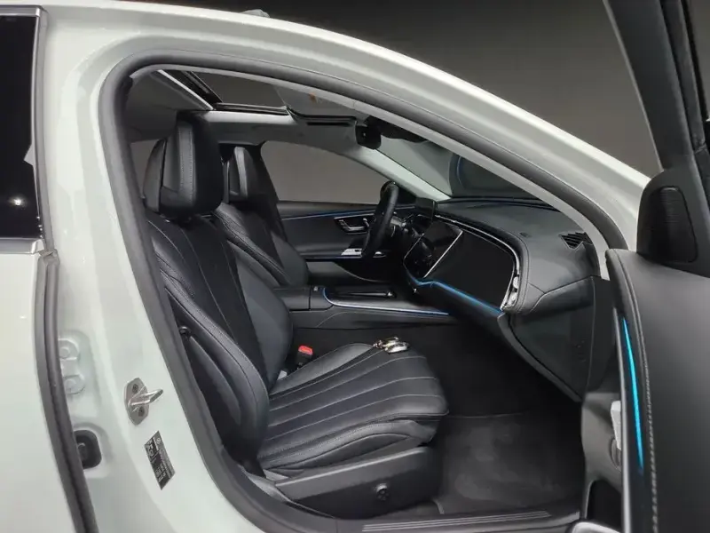 2025 Mercedes-Benz E-Класс с пробегом 1 671 км