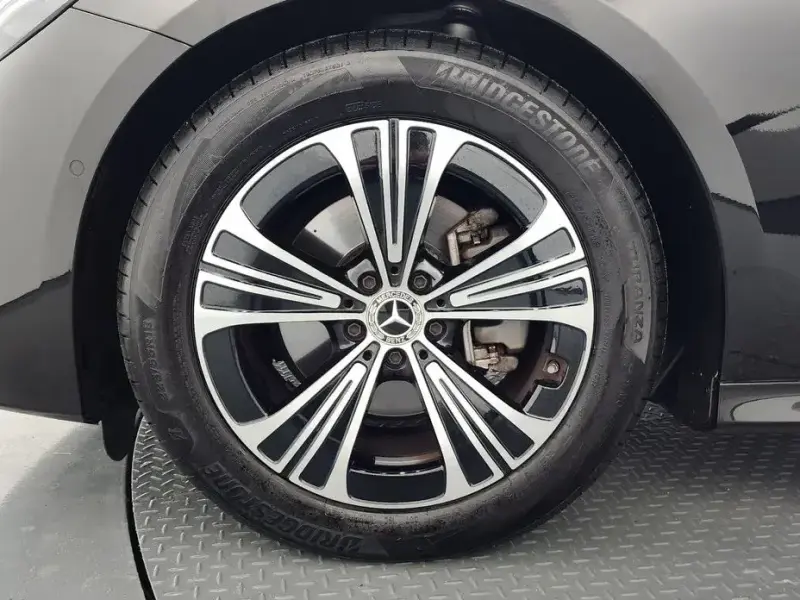 2025 Mercedes-Benz E-Класс с пробегом 7 516 км