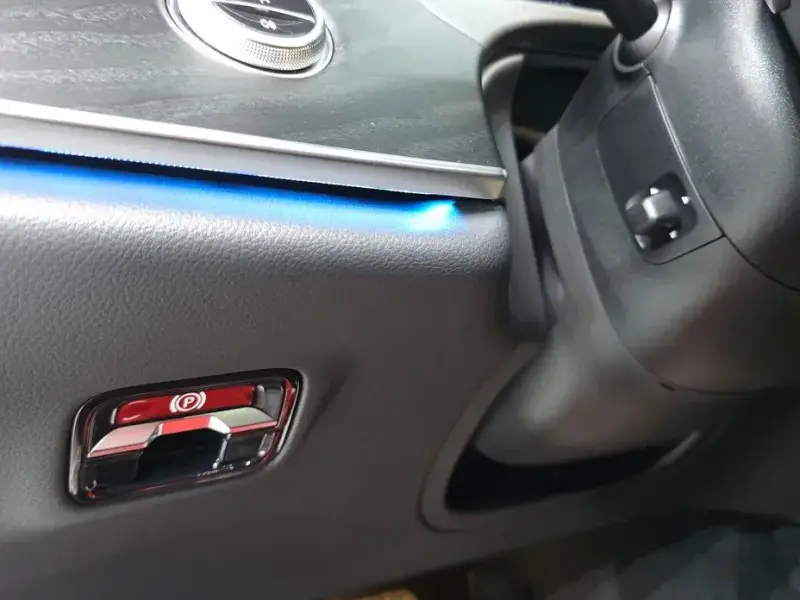 2025 Mercedes-Benz E-Класс с пробегом 1 671 км