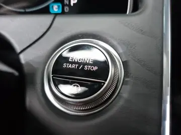 2025 Mercedes-Benz E-Класс с пробегом 1 671 км