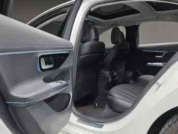 2025 Mercedes-Benz E-Класс с пробегом 1 671 км
