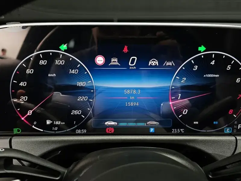 2025 Mercedes-Benz E-Класс с пробегом 15 894 км
