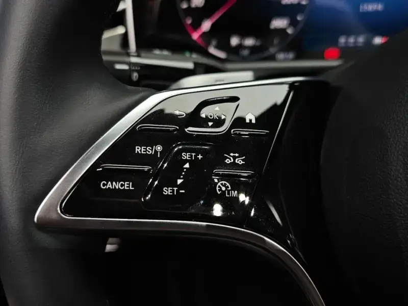 2025 Mercedes-Benz E-Класс с пробегом 15 894 км