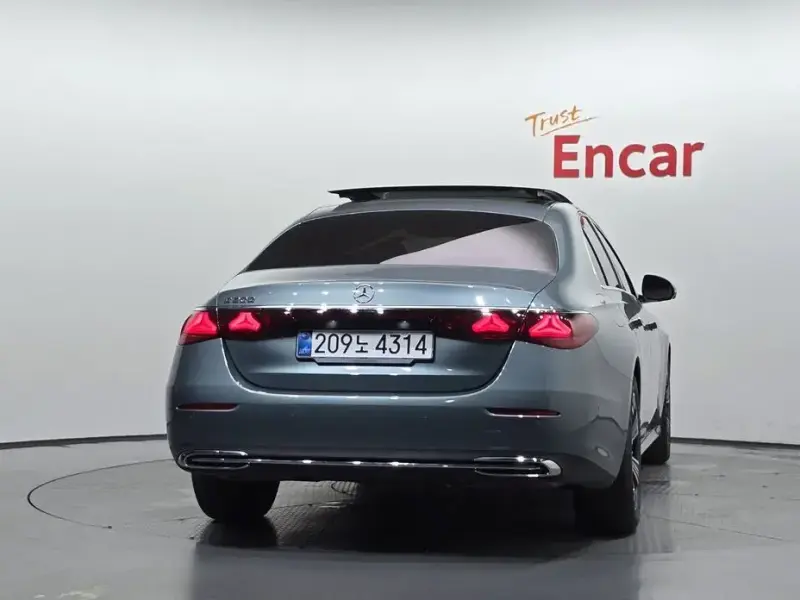 2025 Mercedes-Benz E-Класс с пробегом 8 790 км