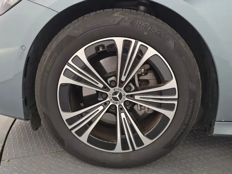 2025 Mercedes-Benz E-Класс с пробегом 8 790 км