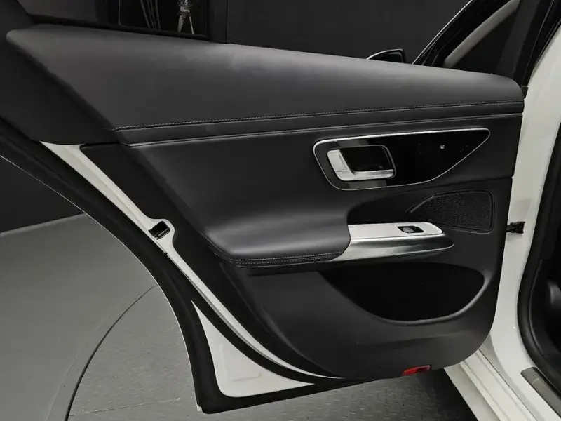 2025 Mercedes-Benz E-Класс с пробегом 15 894 км