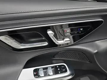 2025 Mercedes-Benz E-Класс с пробегом 15 894 км