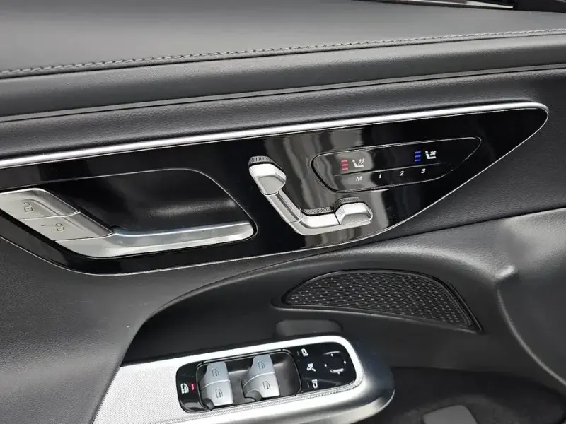 2025 Mercedes-Benz E-Класс с пробегом 15 894 км