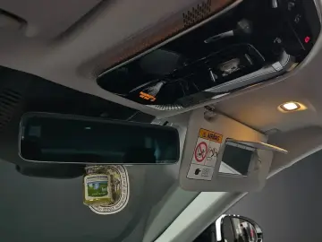 2025 Mercedes-Benz E-Класс с пробегом 15 894 км