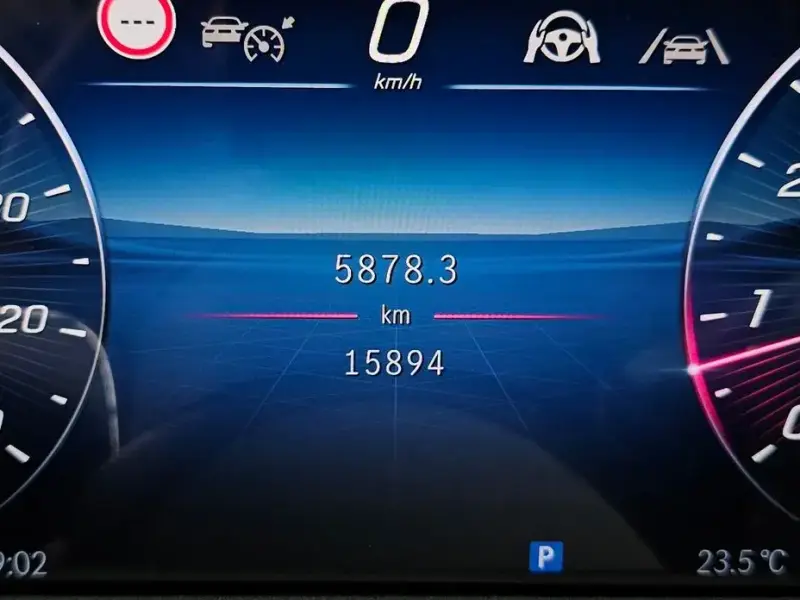 2025 Mercedes-Benz E-Класс с пробегом 15 894 км