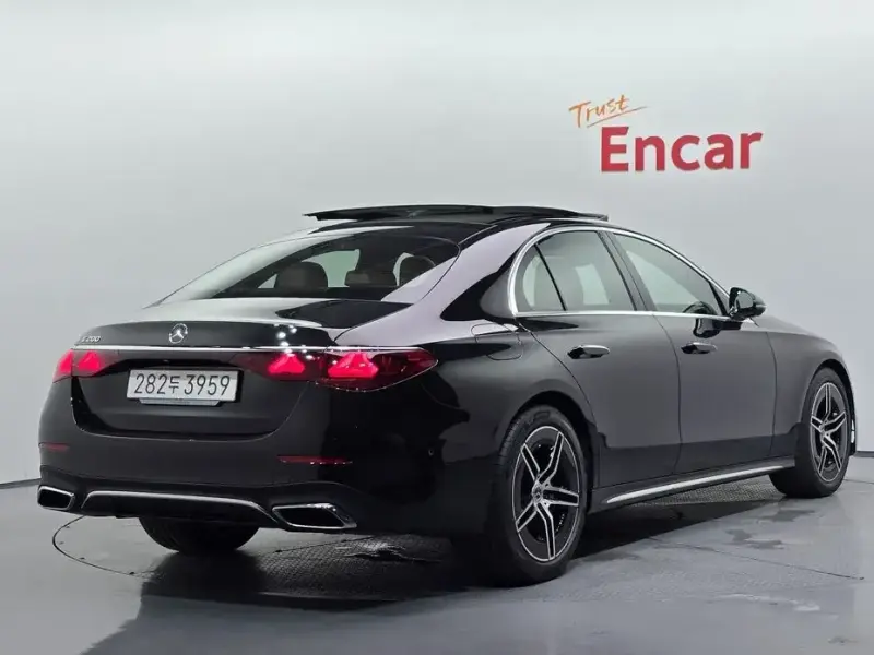 2025 Mercedes-Benz E-Класс с пробегом 2 359 км