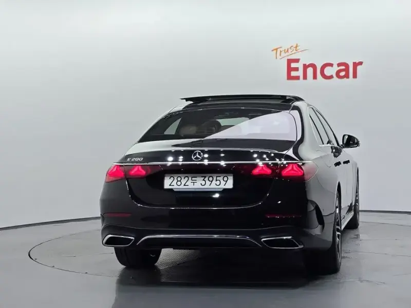 2025 Mercedes-Benz E-Класс с пробегом 2 359 км