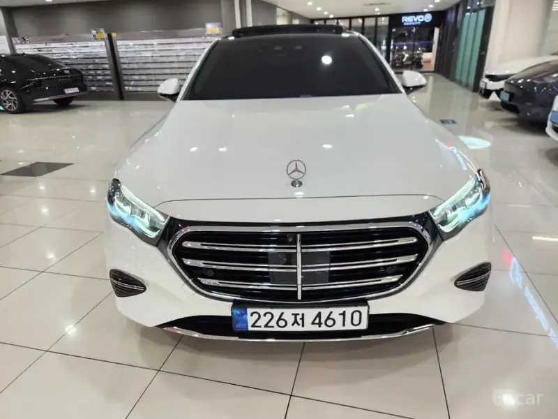 2024 Mercedes-Benz E-Класс с пробегом 12 170 км