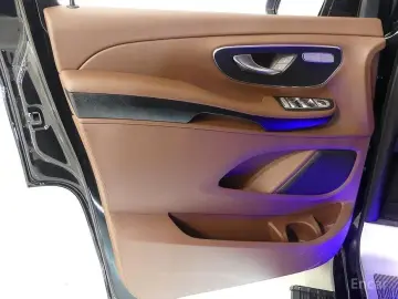2023 Mercedes-Benz V-Класс с пробегом 3 350 км