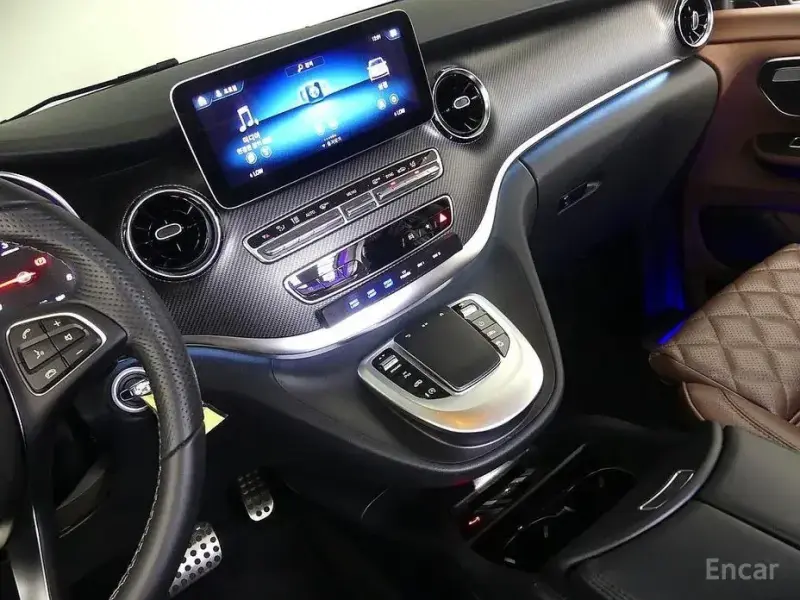 2023 Mercedes-Benz V-Класс с пробегом 3 350 км