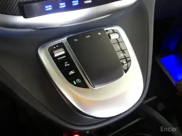 2023 Mercedes-Benz V-Класс с пробегом 3 350 км