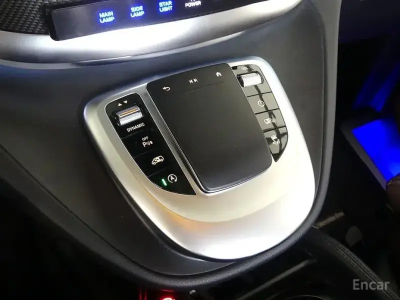 2023 Mercedes-Benz V-Класс с пробегом 3 350 км