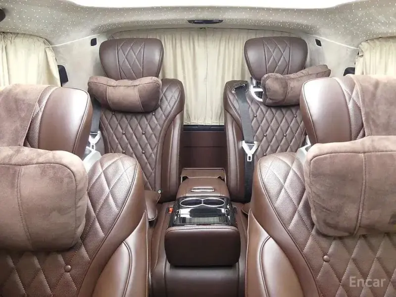 2023 Mercedes-Benz V-Класс с пробегом 3 350 км