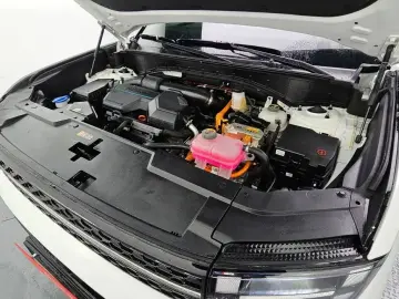 2023 Hyundai Santa Fe с пробегом 65 922 км