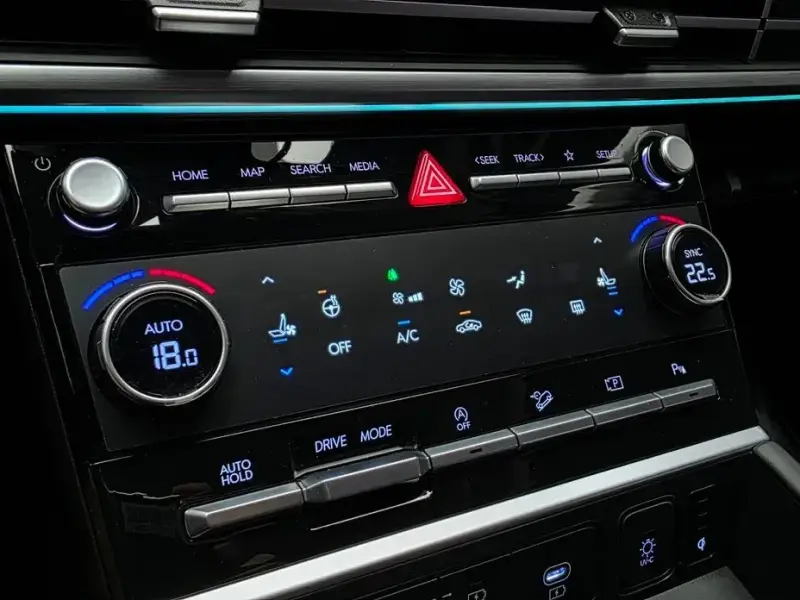 2024 Hyundai Santa Fe с пробегом 12 896 км