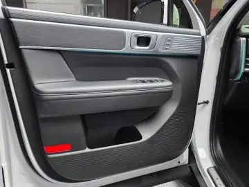 2024 Hyundai Santa Fe с пробегом 12 896 км