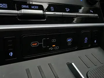 2024 Hyundai Santa Fe с пробегом 12 896 км