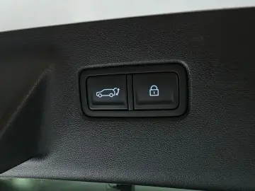 2024 Hyundai Santa Fe с пробегом 12 896 км