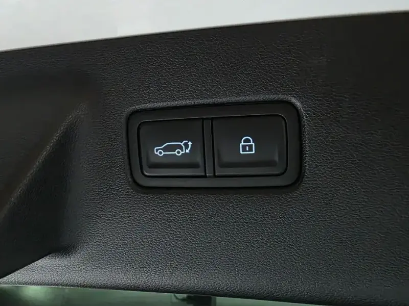 2024 Hyundai Santa Fe с пробегом 12 896 км