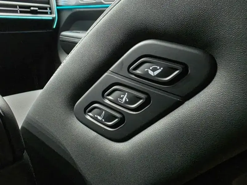 2024 Hyundai Santa Fe с пробегом 12 896 км