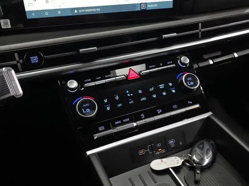 2025 Hyundai Santa Fe с пробегом 13 734 км