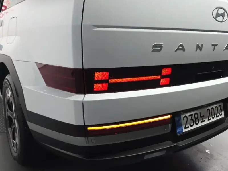 2025 Hyundai Santa Fe с пробегом 13 734 км